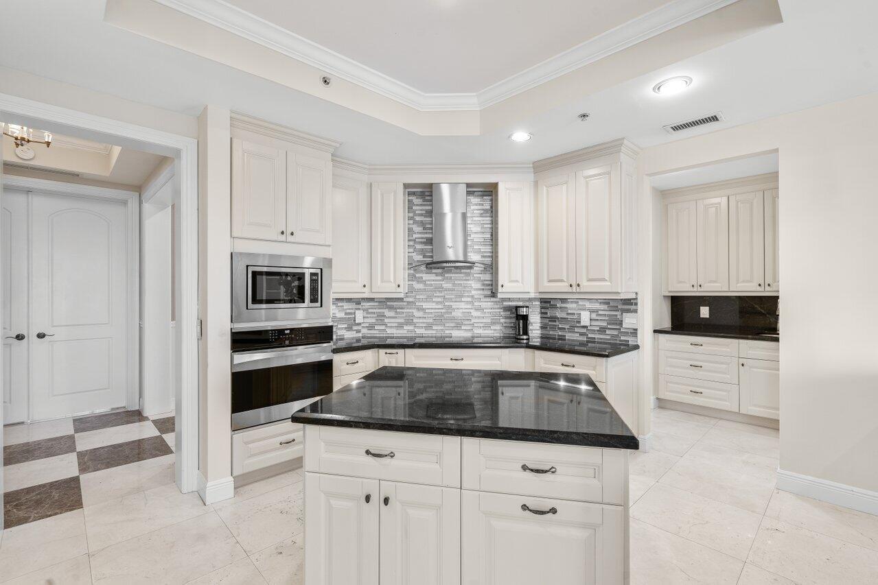 SUNRISE OCEAN CLUB CONDO - Residential Lease