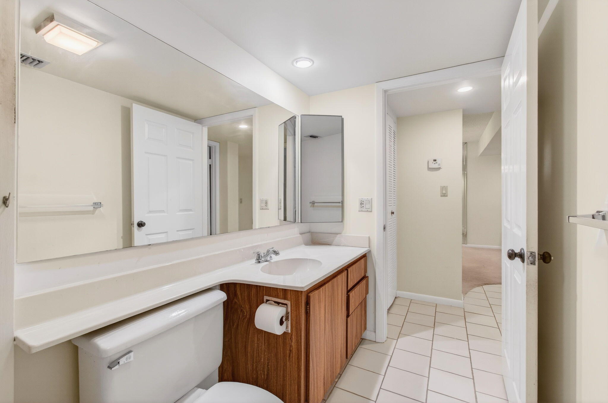 WHITEHALL - Residential