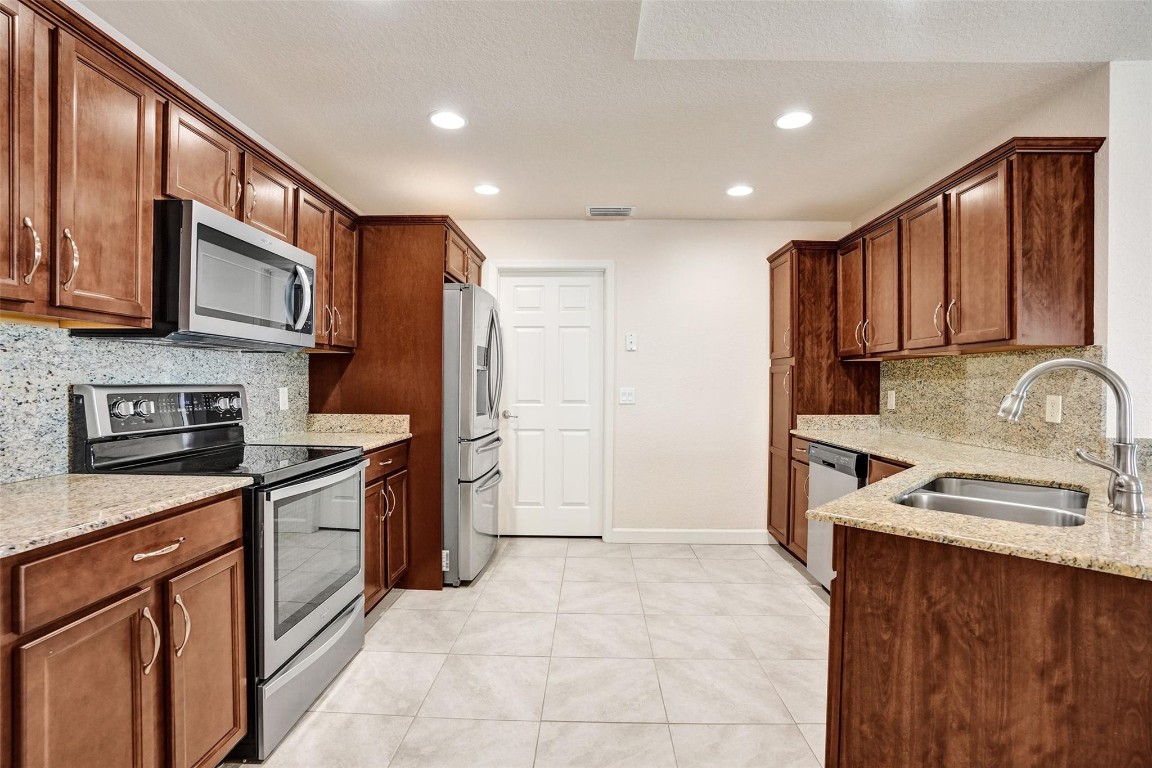 Spanish Lakes 1 - Residential