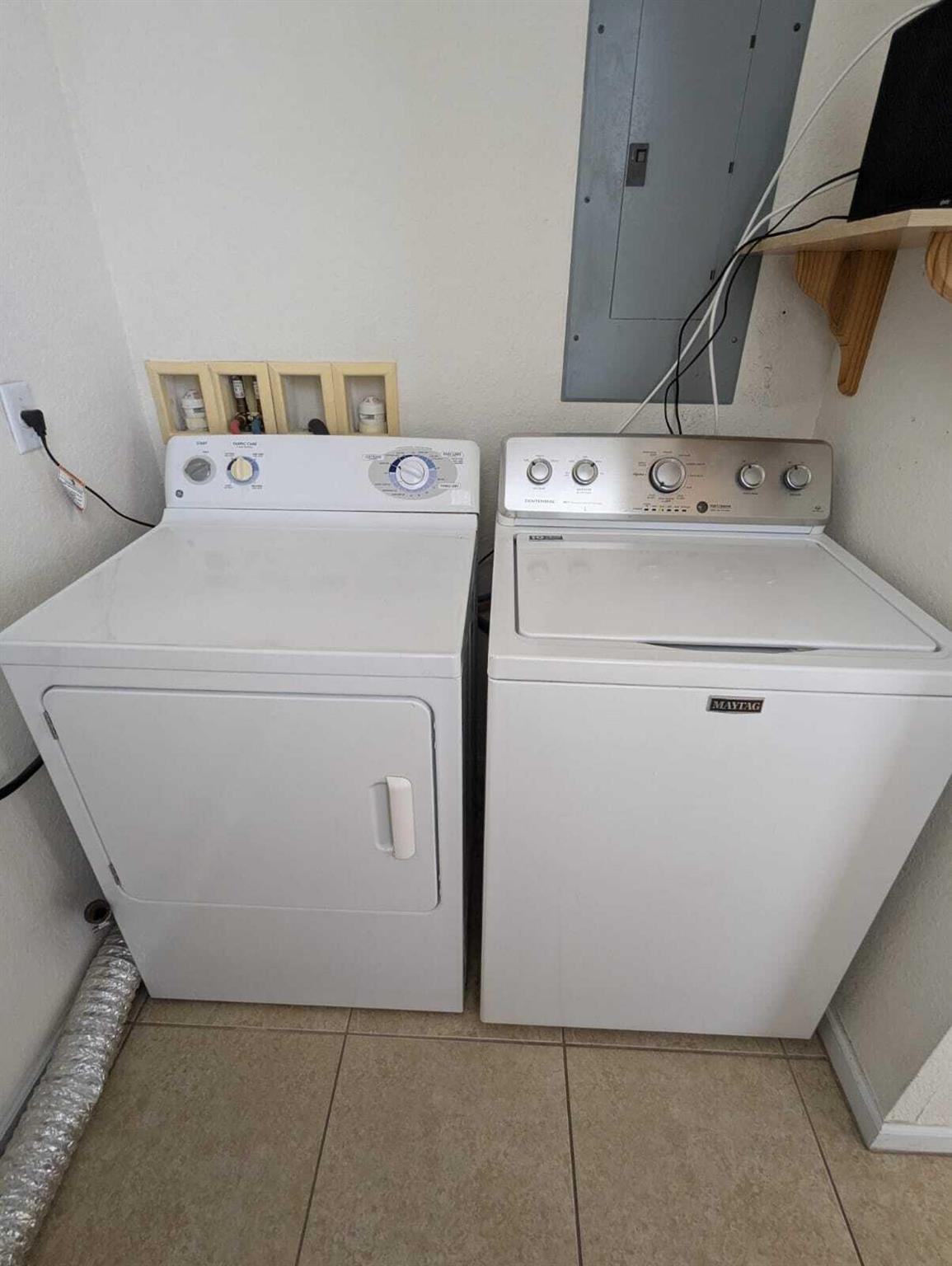 GREENWICH RESIDENTIAL CON - Residential Lease