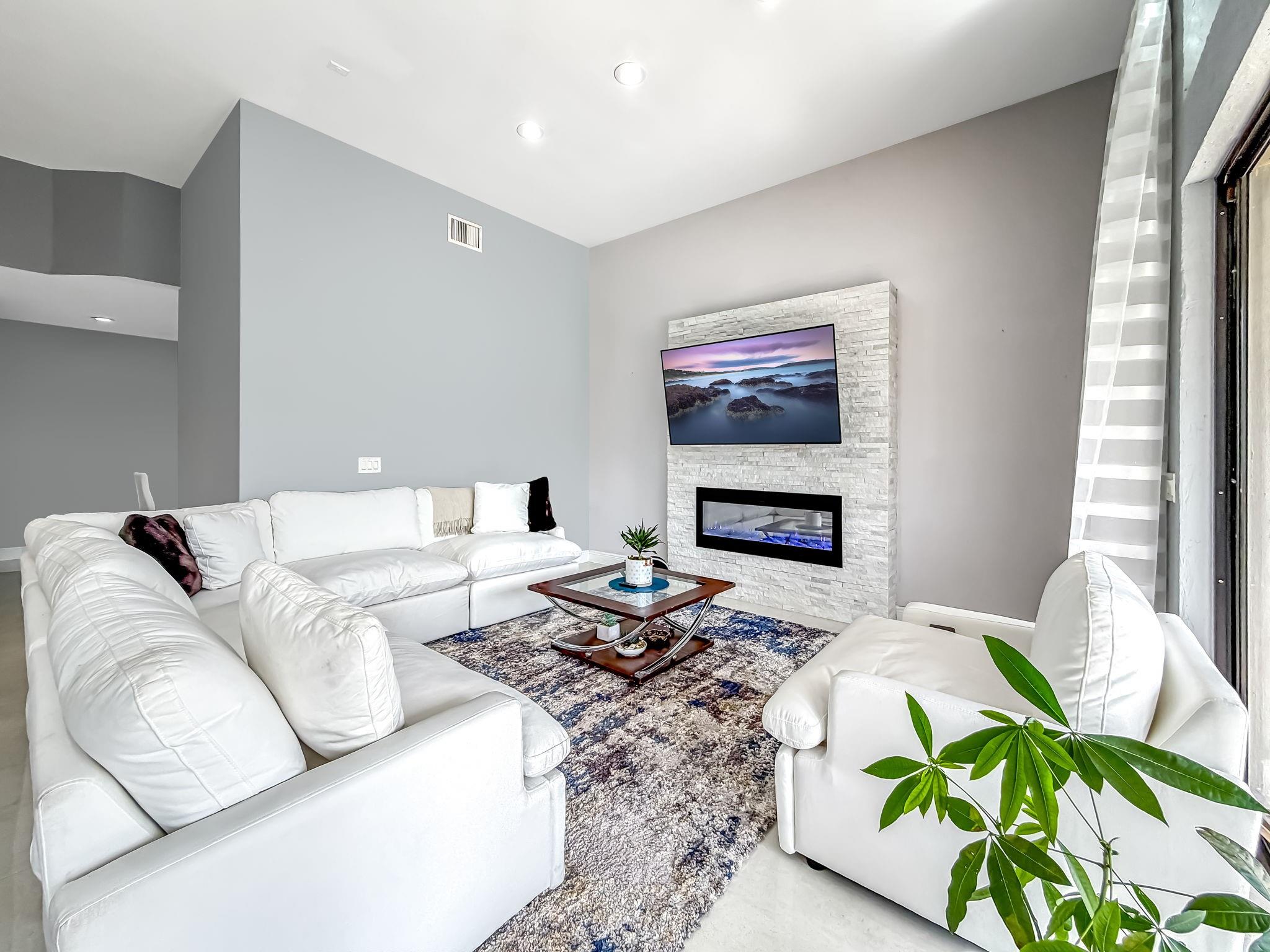 Villa Flora At Boca Point - Residential