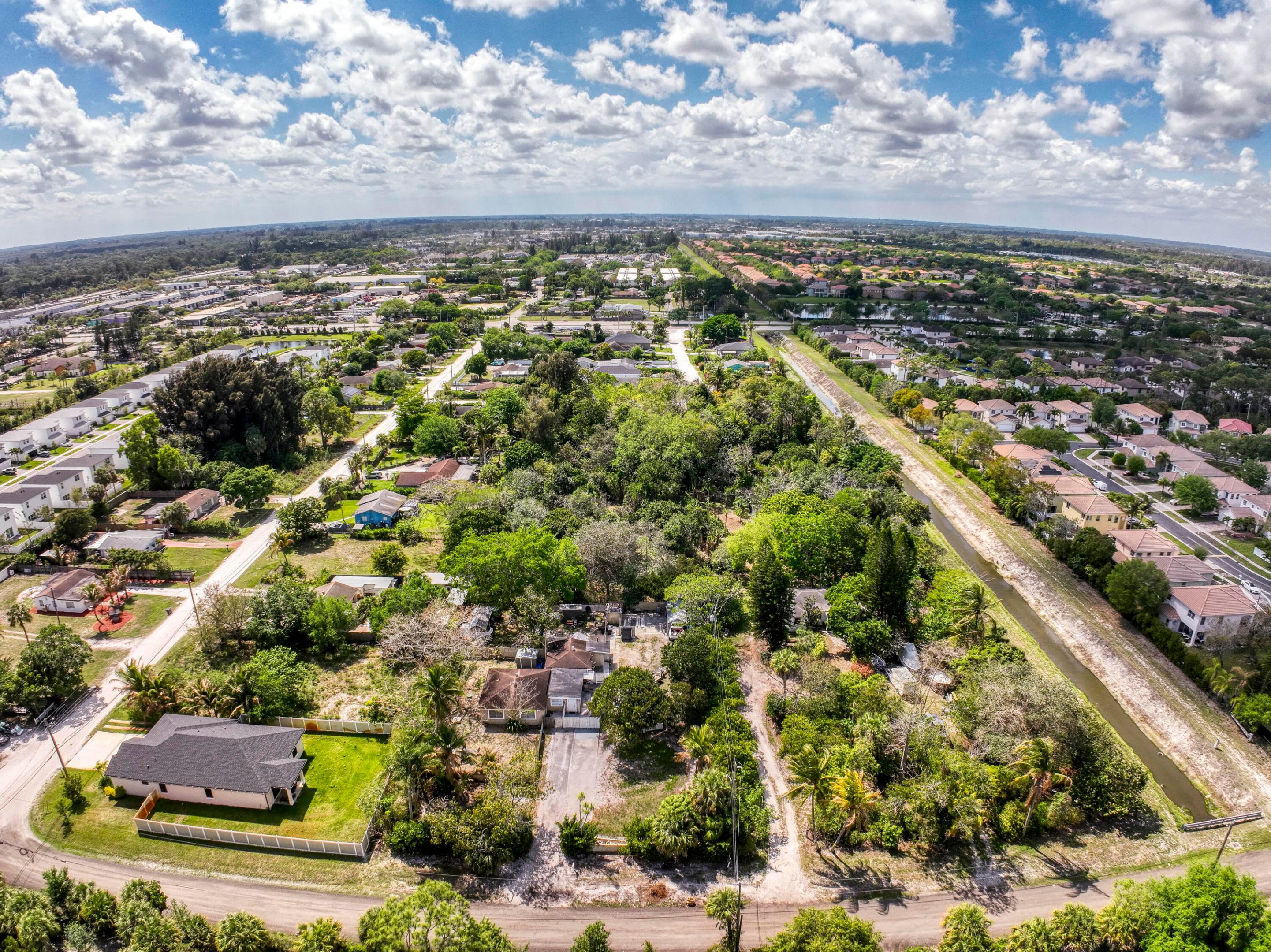 470 N 63rd Trl Trail N