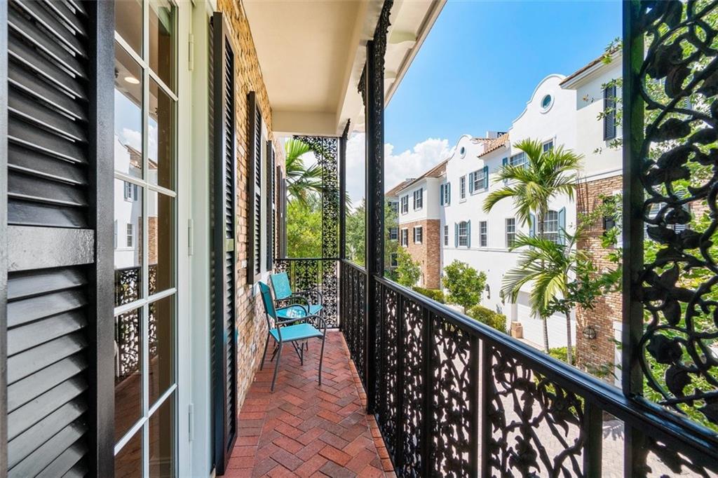 CANNERY ROW - Residential