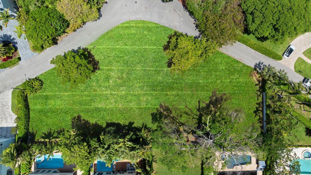 Photo of 800810 Fern Drive, Boca Raton, FL 33432 (MLS # R11063429)