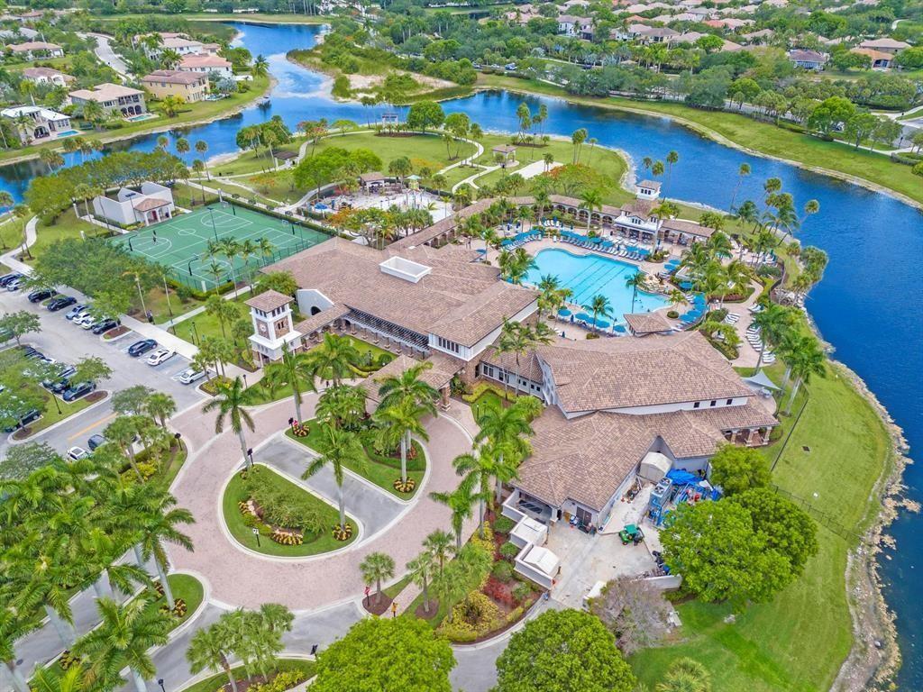 Heron Bay Four 160-1 B - Residential
