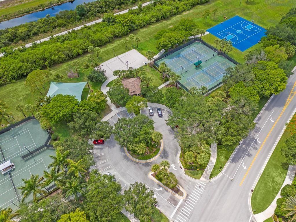 Heron Bay Four 160-1 B - Residential