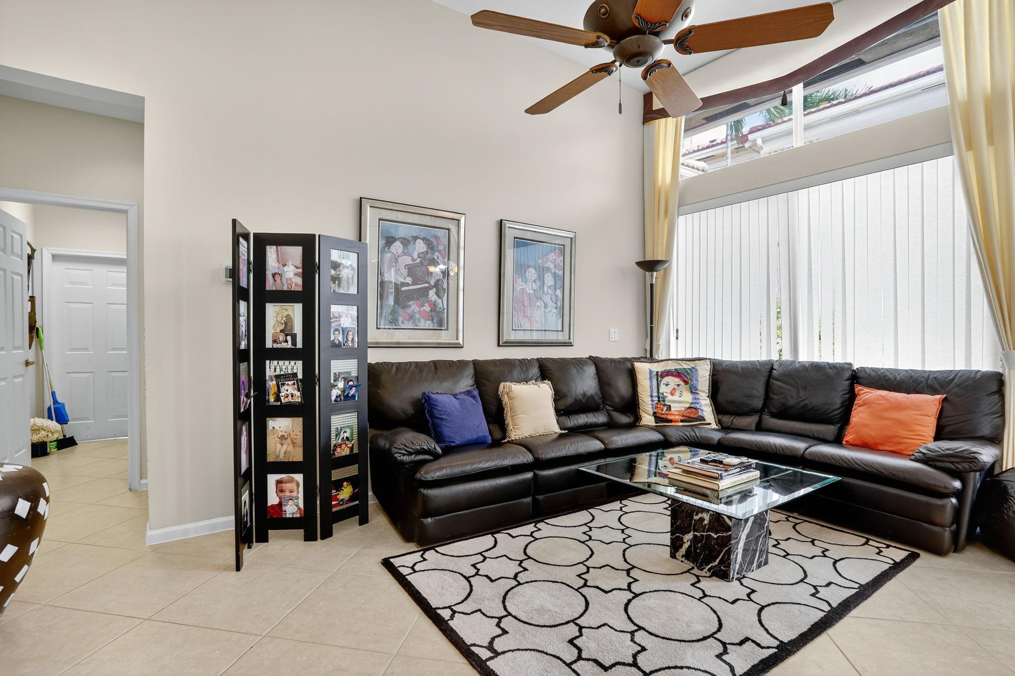 Heron Bay Four 160-1 B - Residential