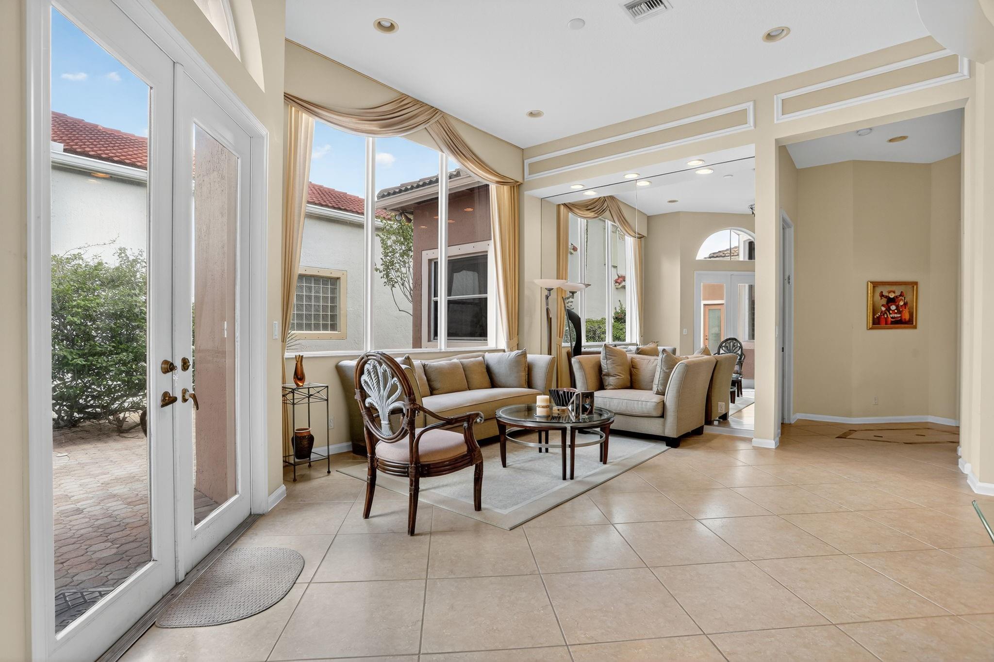Heron Bay Four 160-1 B - Residential