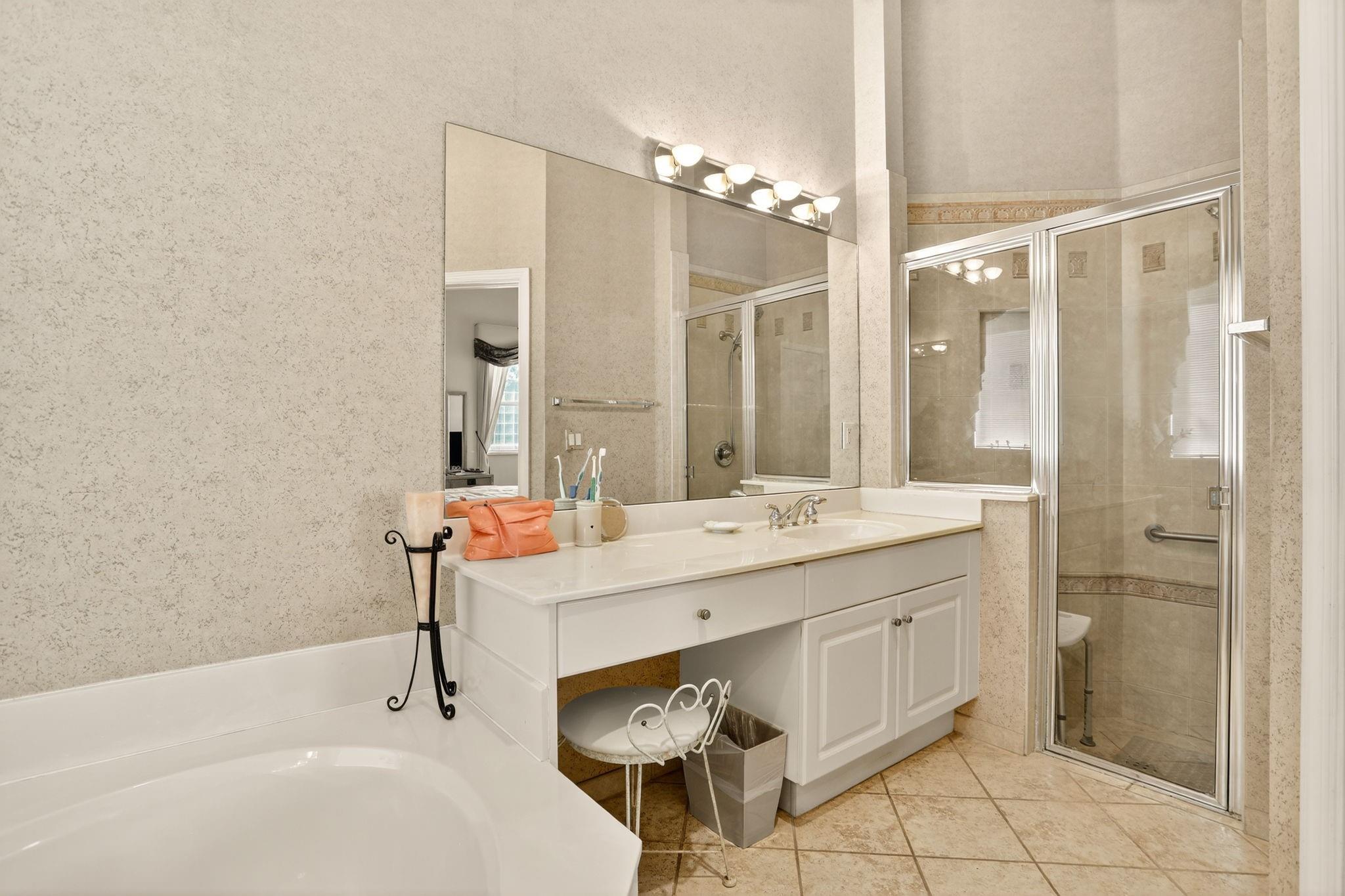 Heron Bay Four 160-1 B - Residential