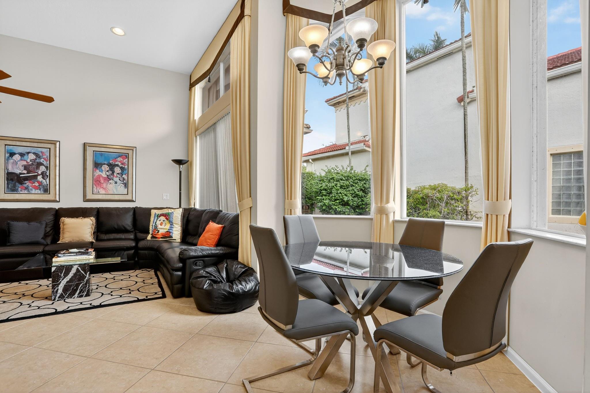 Heron Bay Four 160-1 B - Residential
