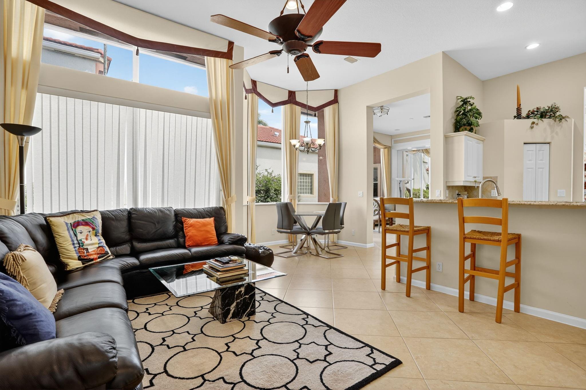 Heron Bay Four 160-1 B - Residential