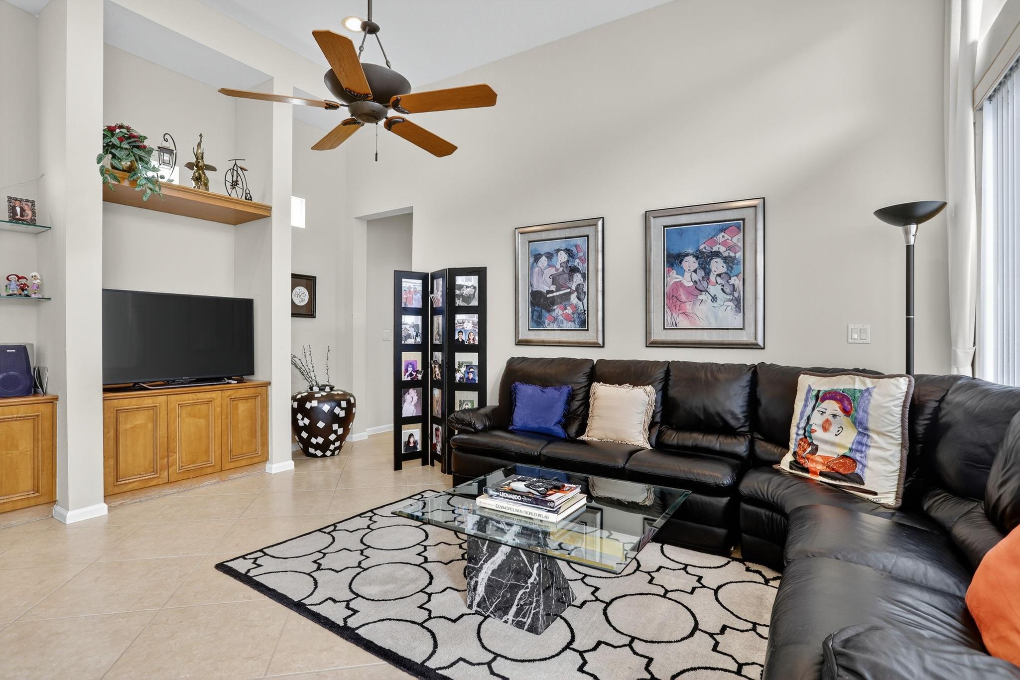 Heron Bay Four 160-1 B - Residential