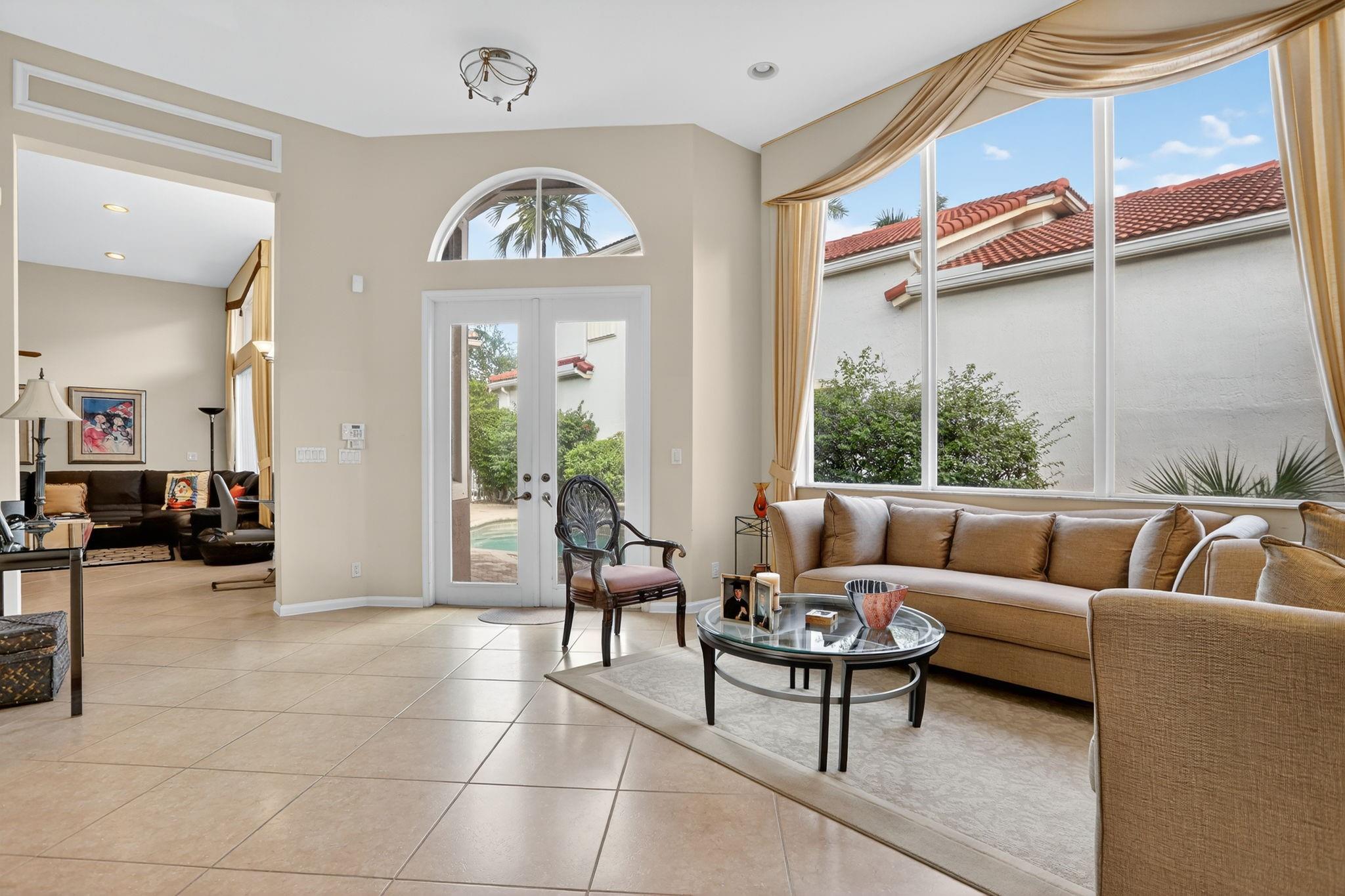 Heron Bay Four 160-1 B - Residential