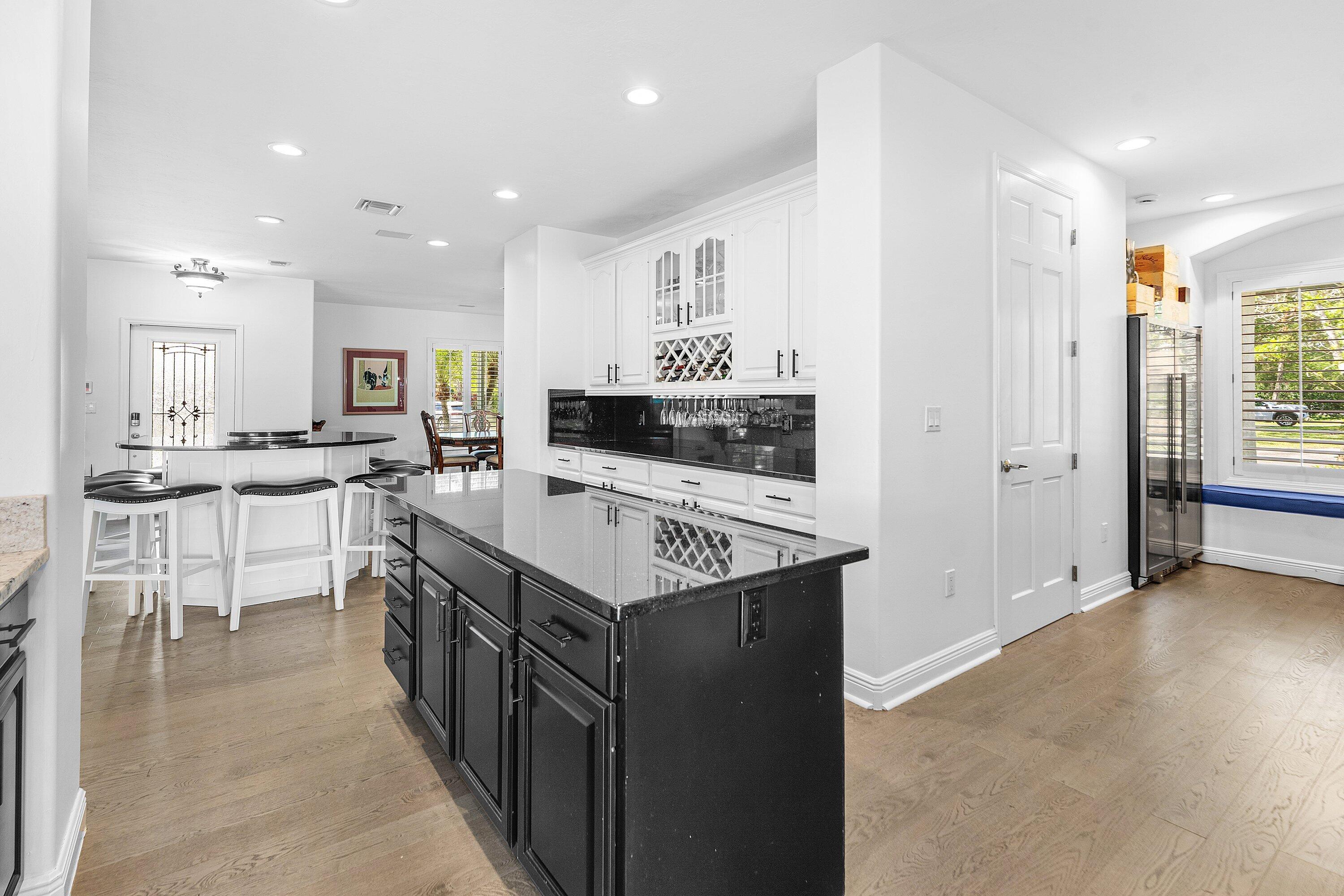 LOXAHATCHEE GARDENS - Residential