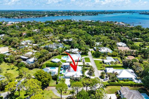 Photo of 5495 Hibiscus Road, Jupiter, FL 33458 (MLS # B26018106)