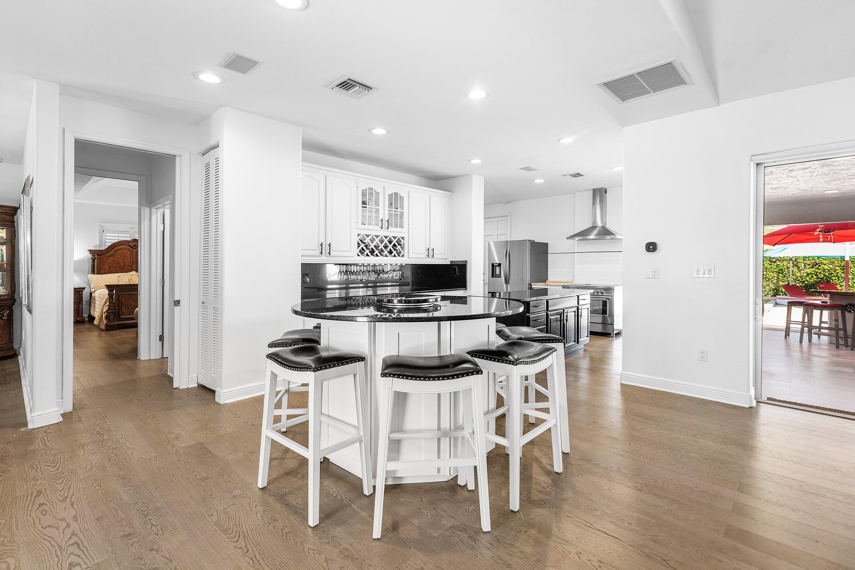 LOXAHATCHEE GARDENS - Residential