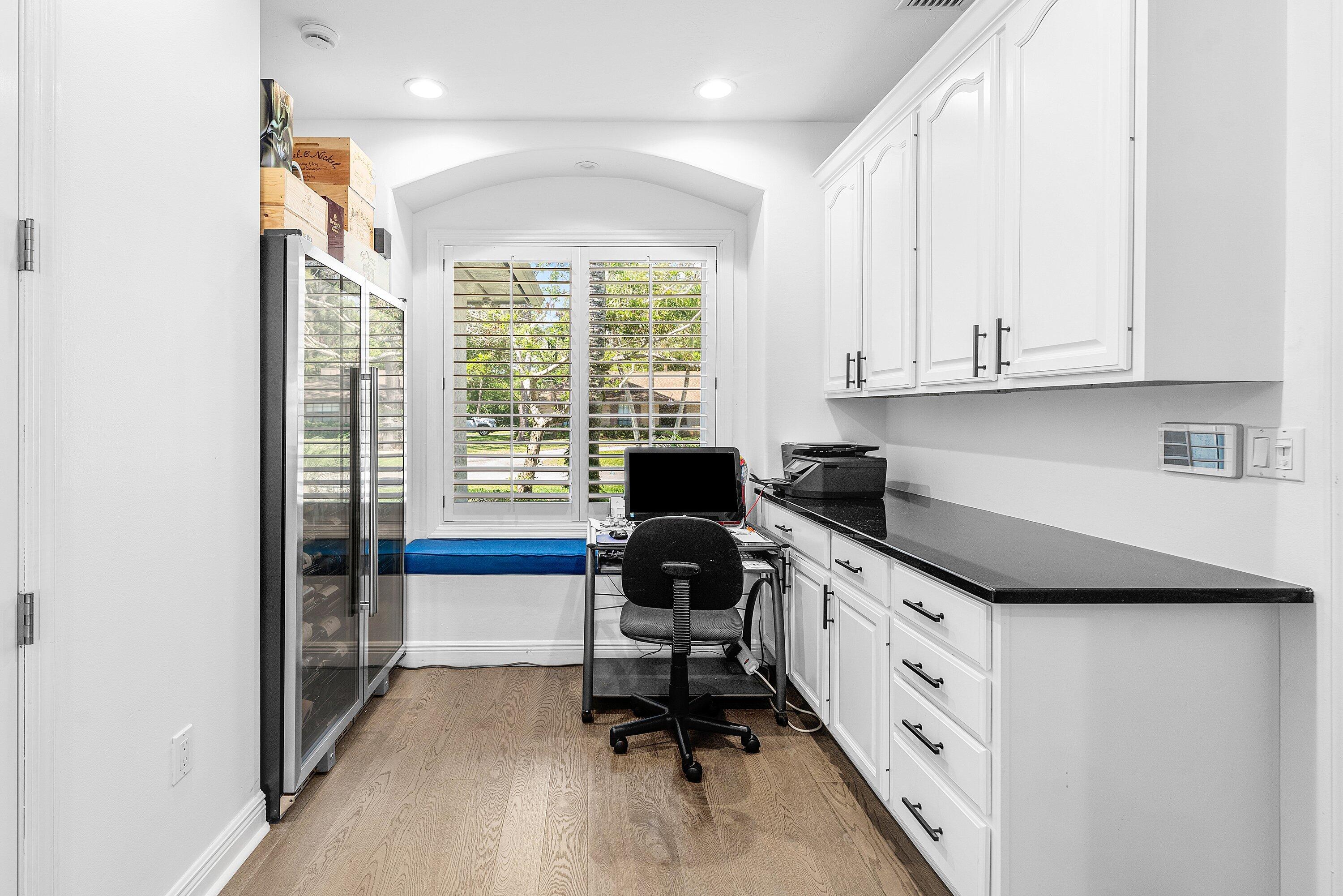 LOXAHATCHEE GARDENS - Residential