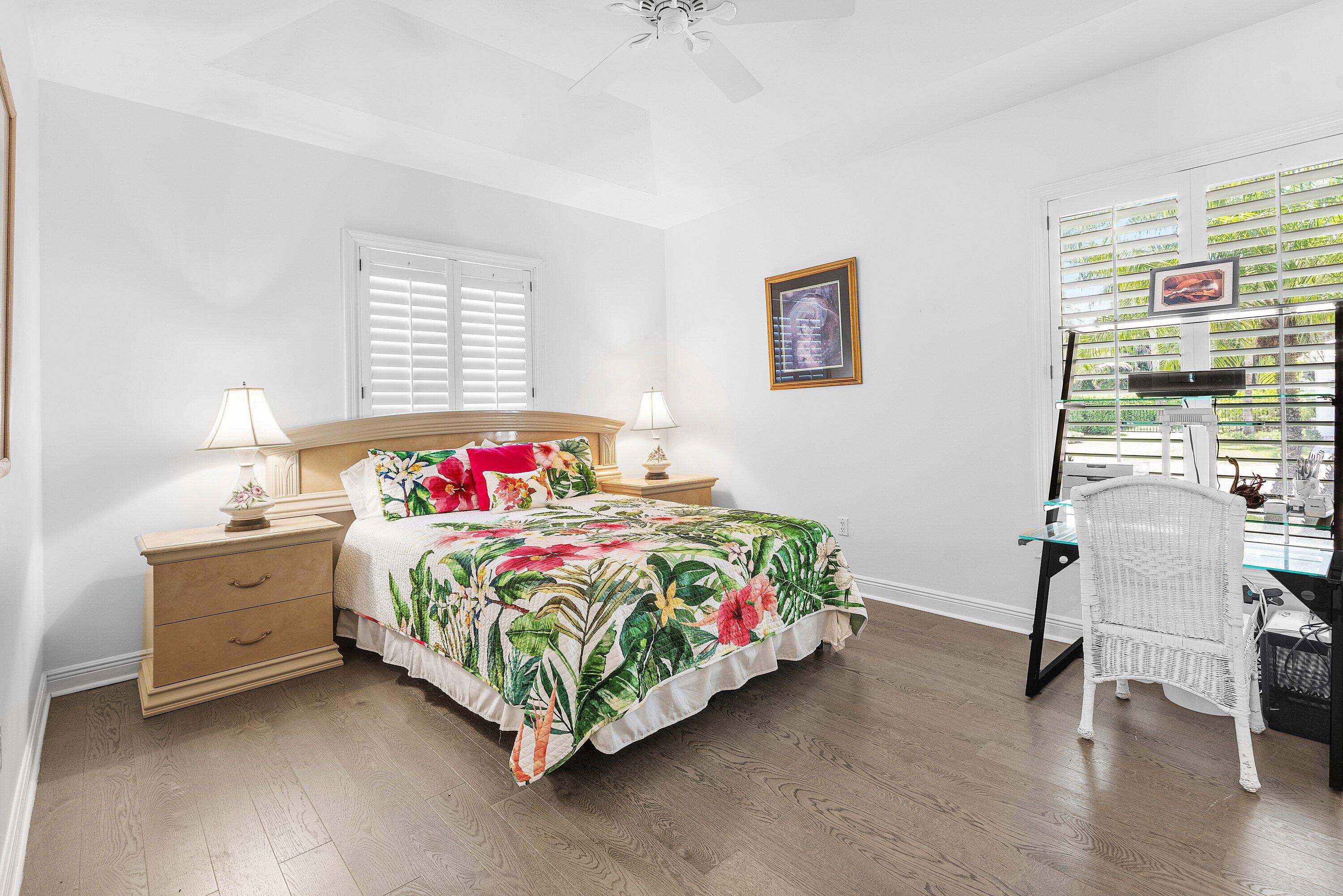 LOXAHATCHEE GARDENS - Residential