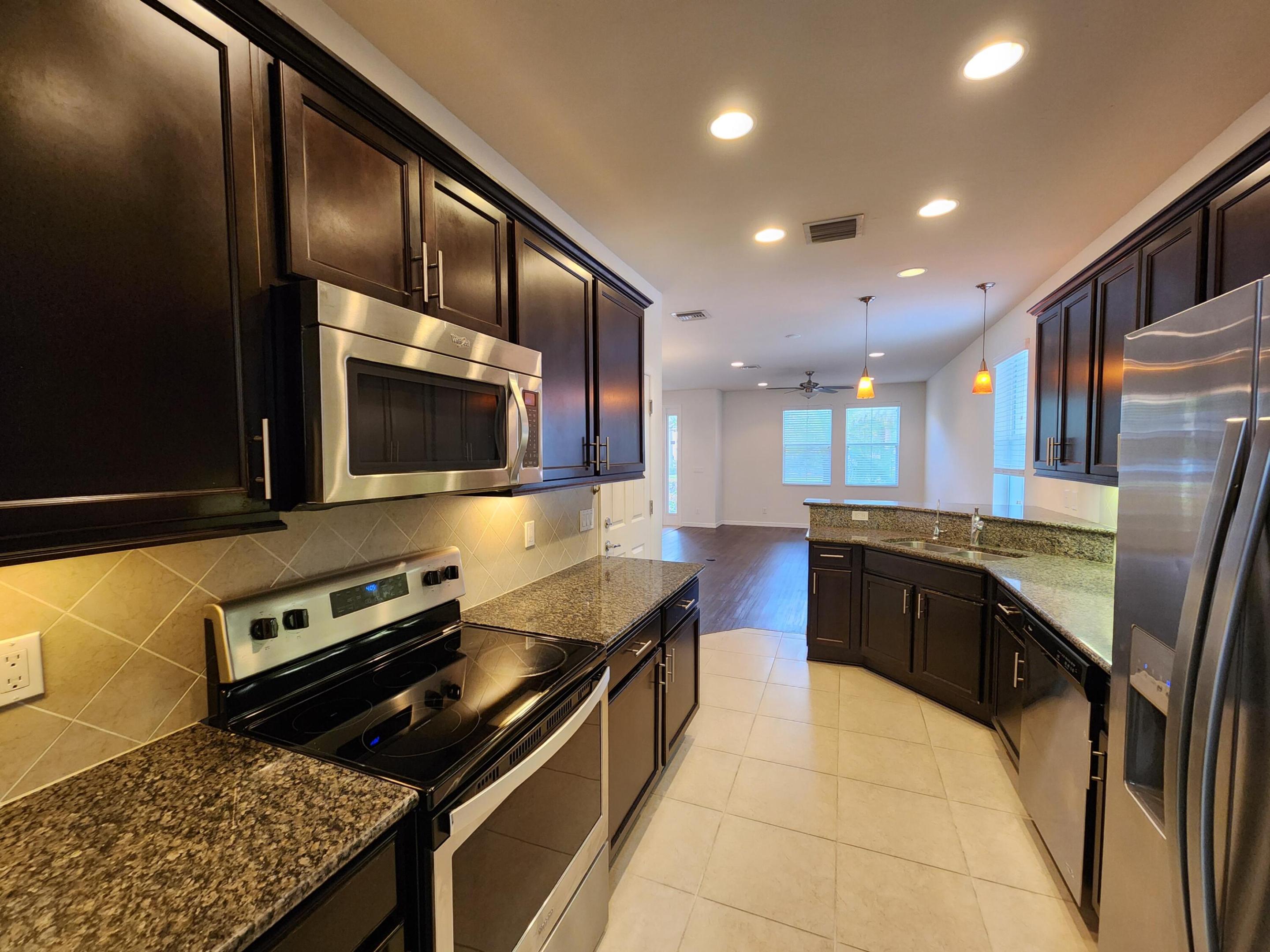 MALLORY CREEK AT ABACOA 2 - Residential Lease