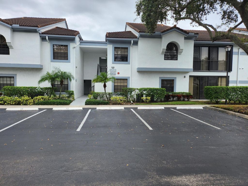 Photo of 5438 Verona Drive #L, Boynton Beach, FL 33437 (MLS # B26007487)
