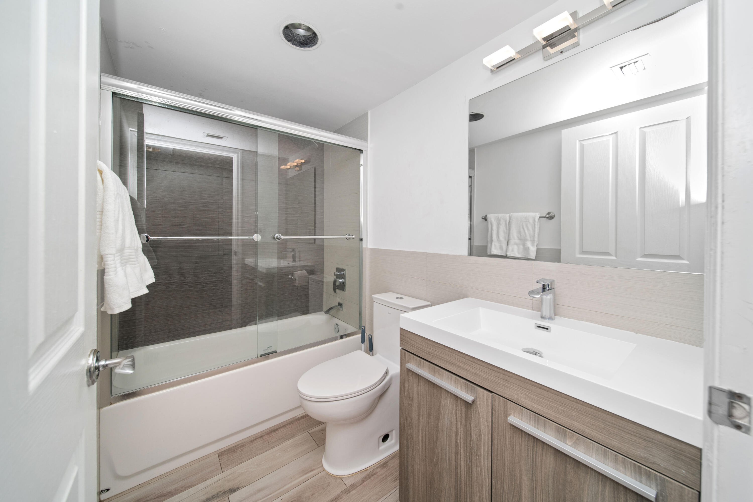 CASA GRANDE CONDO - Residential