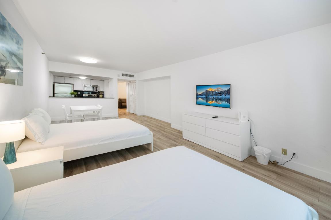 CASA GRANDE CONDO - Residential