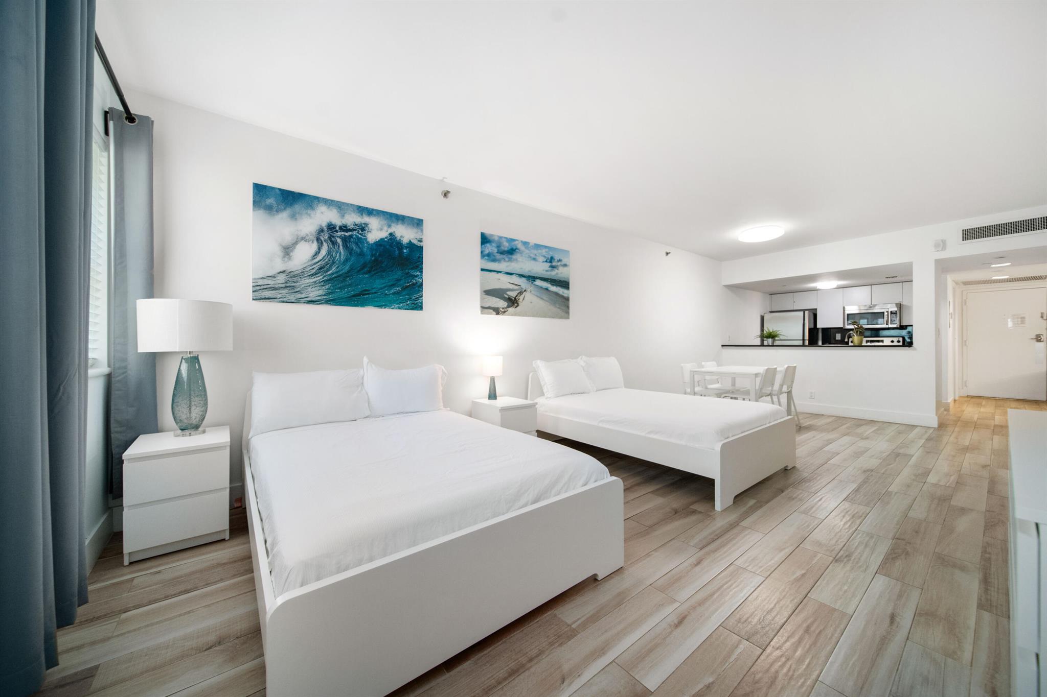 834 Ocean Drive 406