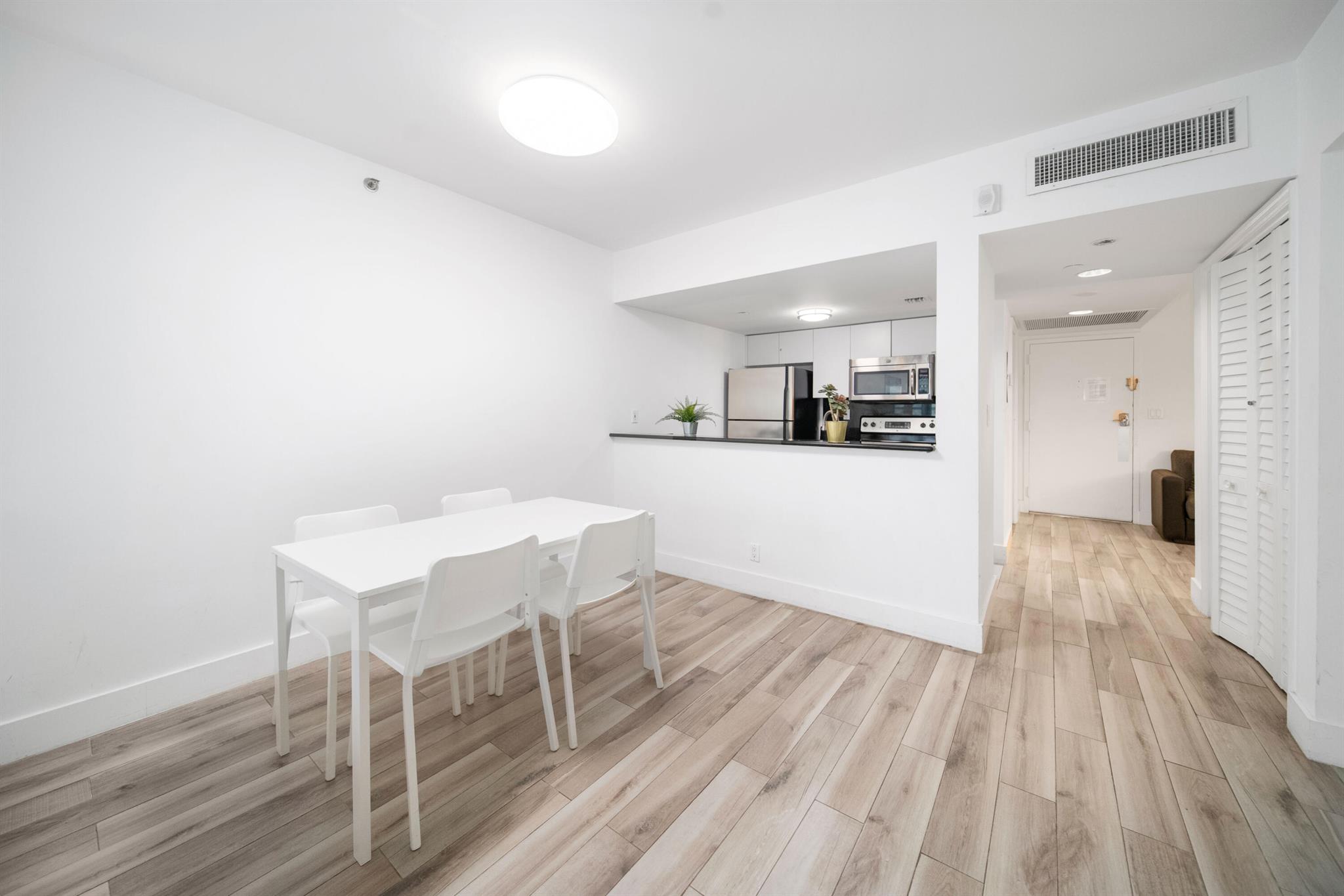 CASA GRANDE CONDO - Residential