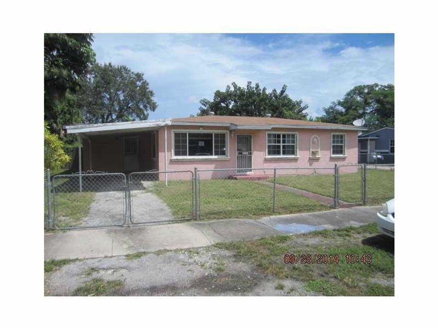 Great single family home with 4 bedrooms and 2 bathrooms. new kitchen with large living room, fenced whole yard, tile and wood floors throughout home.