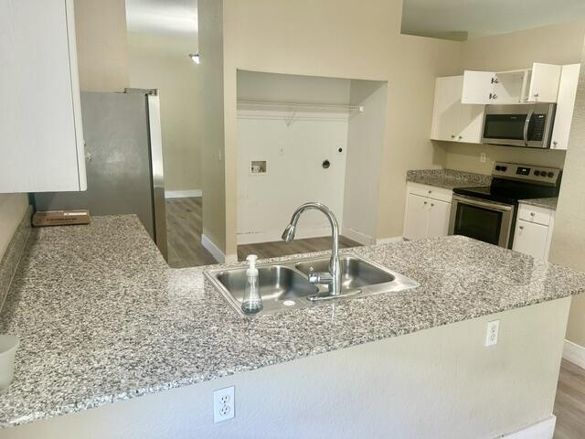 PARKSIDE ESTATES - Residential