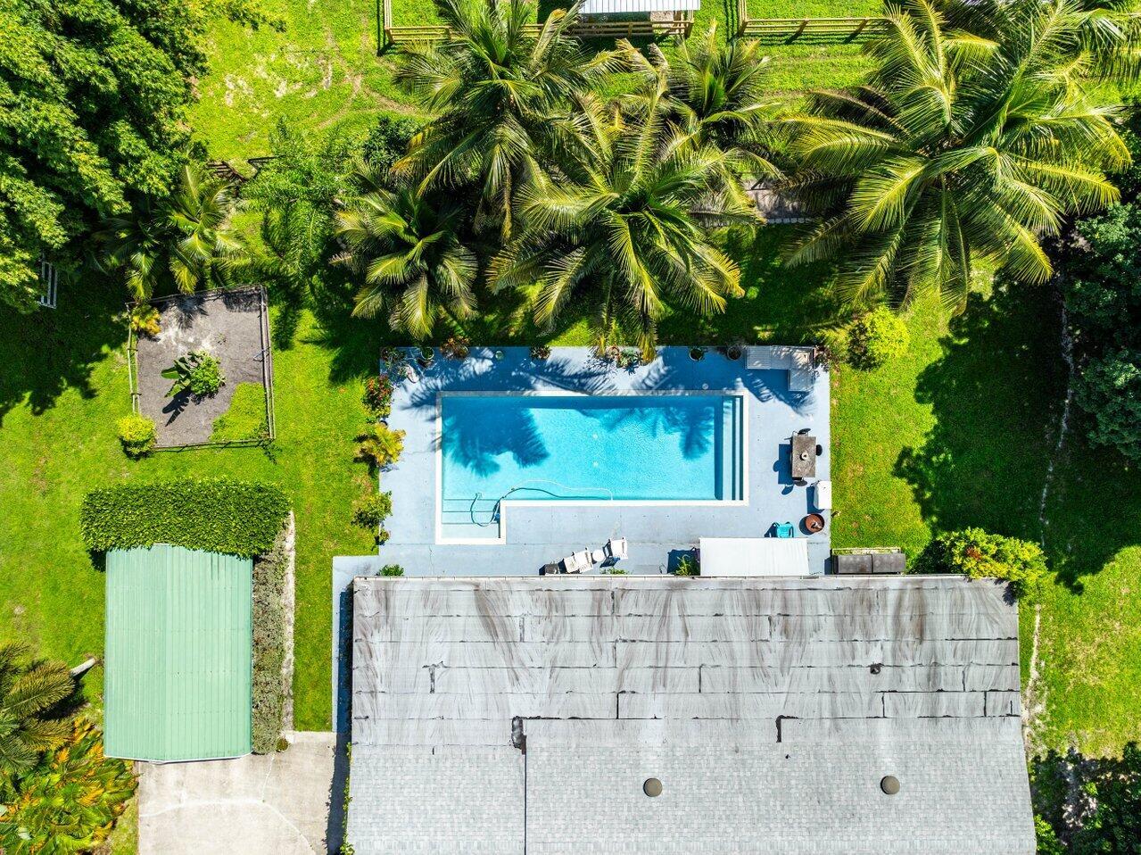 LOXAHATCHEE GROVES - Residential