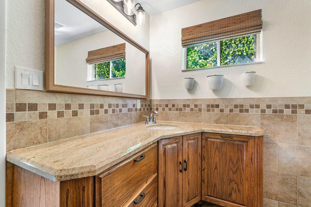 LOXAHATCHEE GROVES - Residential