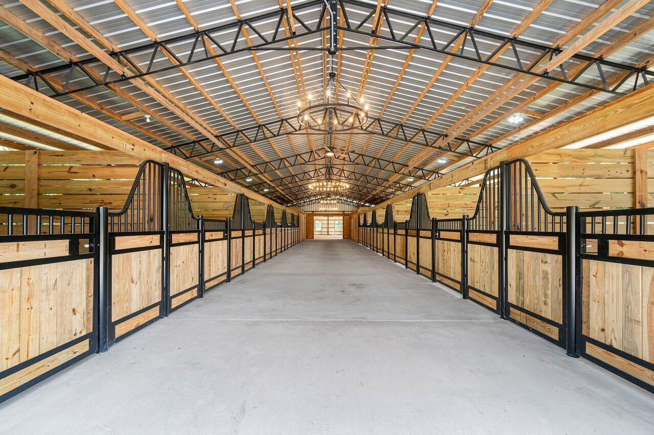 LOXAHATCHEE GROVES - Residential