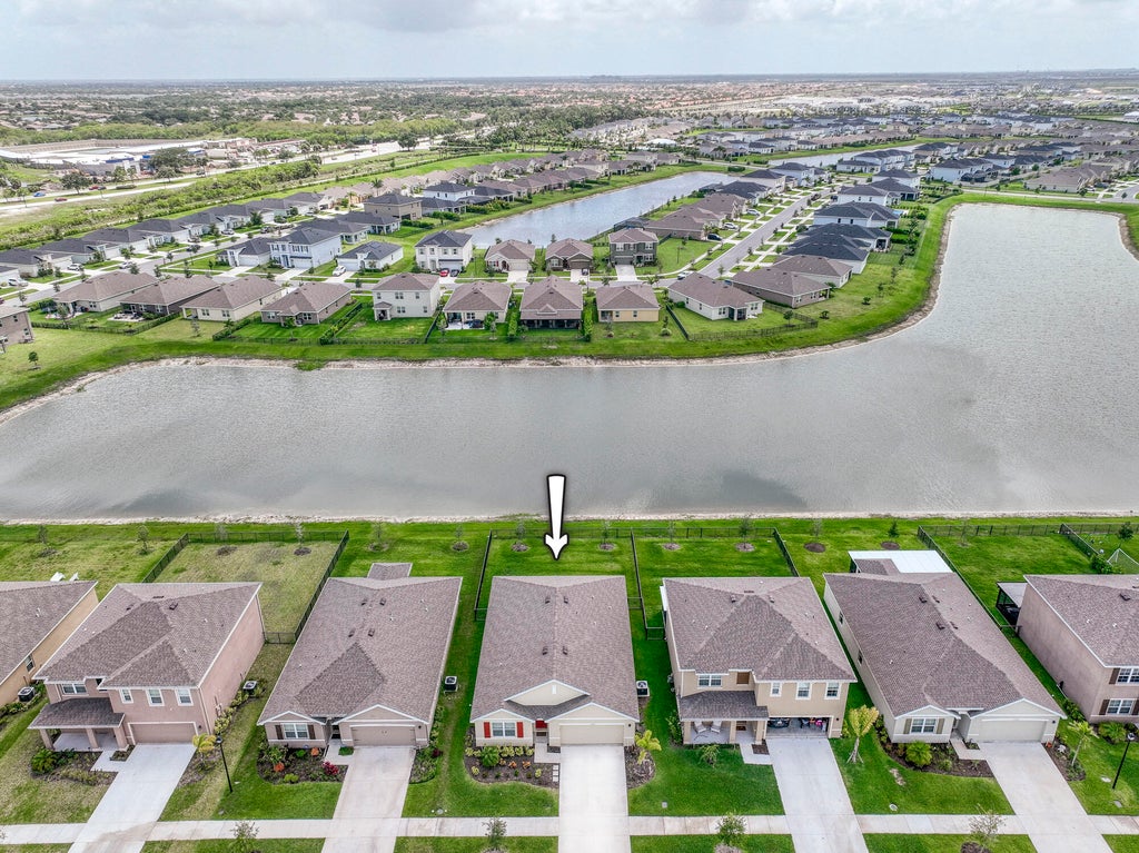 Photo of 10590 SW Vasari Way, Port Saint Lucie, FL 34987 (MLS # R10998937)