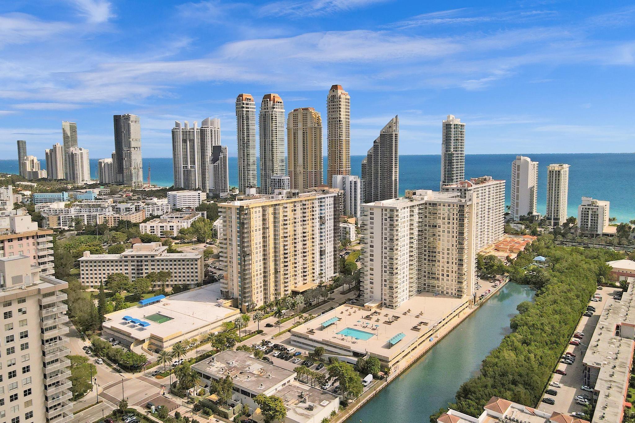 Winston Towers - Residential