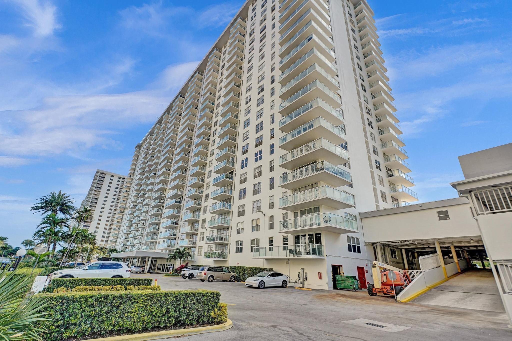 Winston Towers - Residential