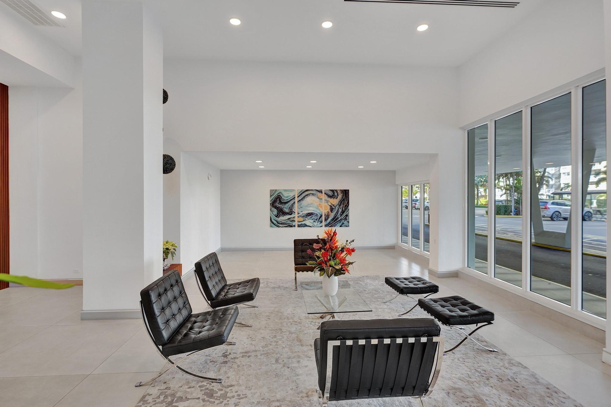 Winston Towers - Residential