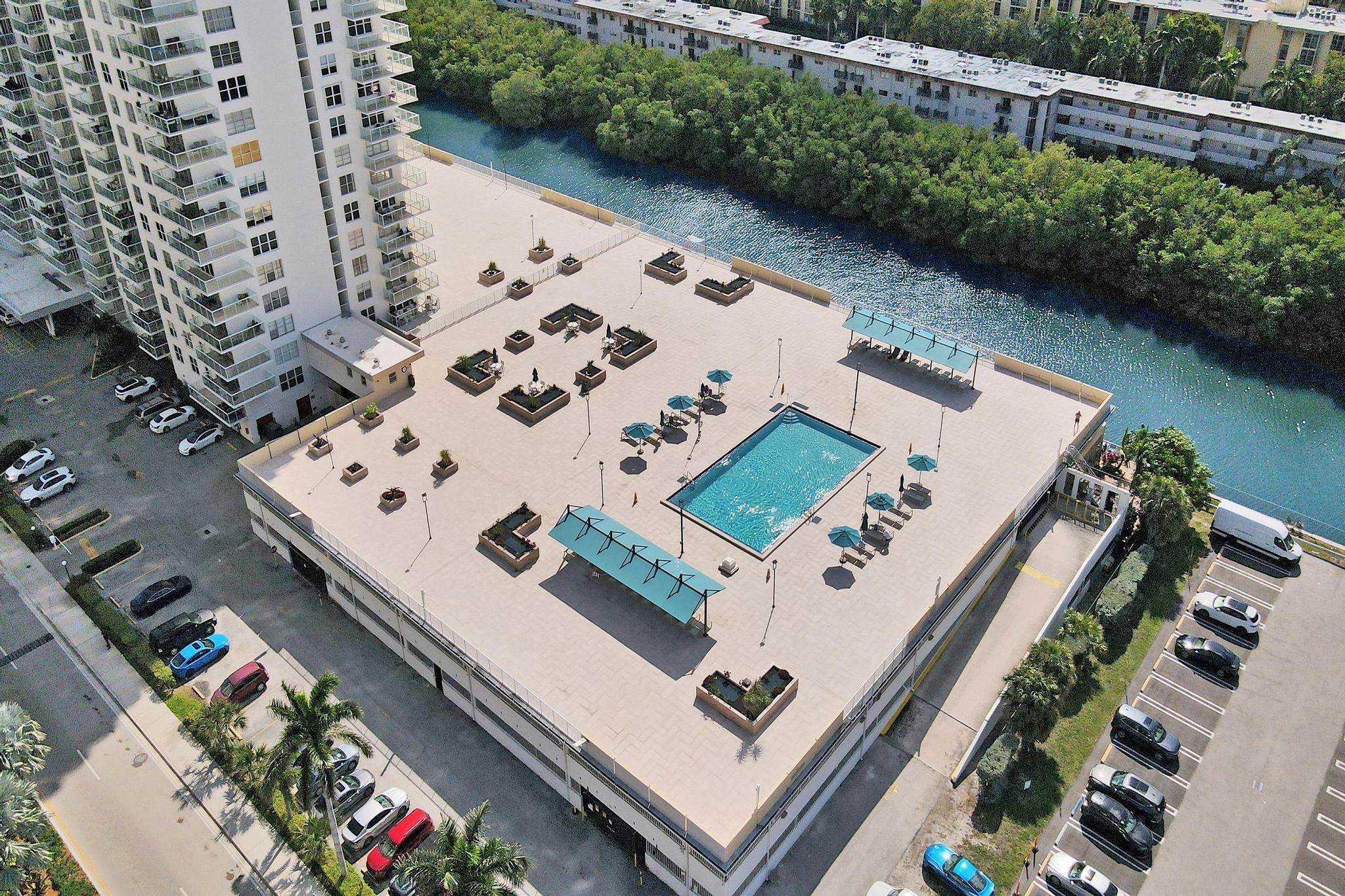 Winston Towers - Residential