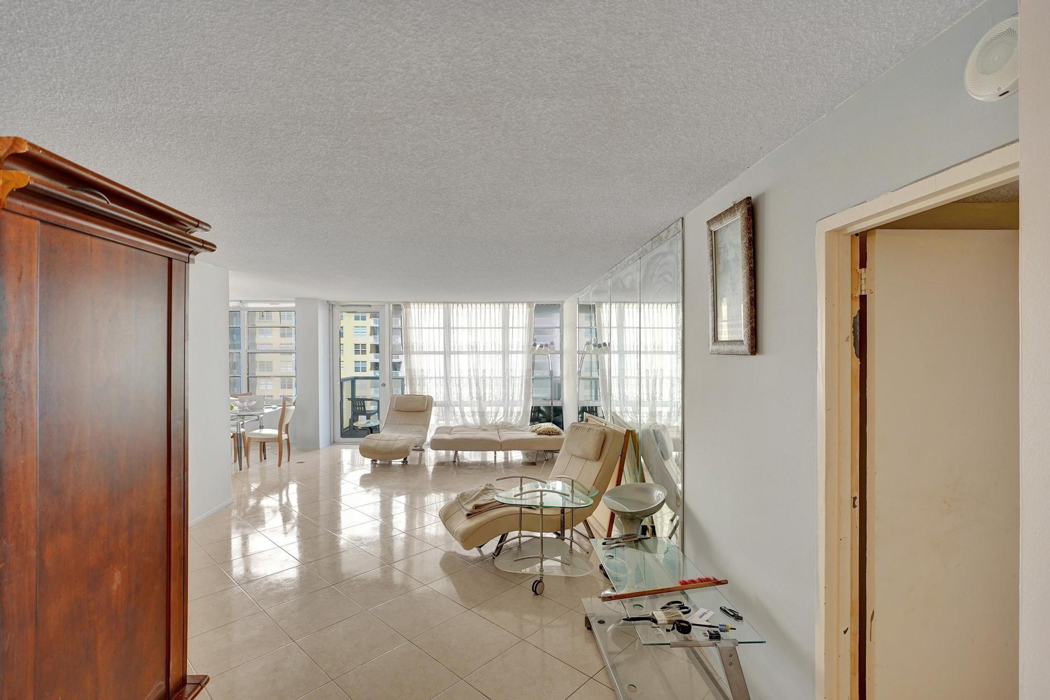 Winston Towers - Residential