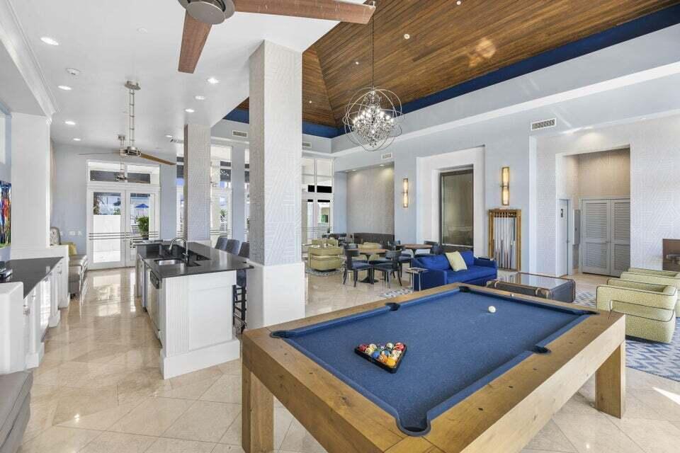 STRAND CONDO - Residential