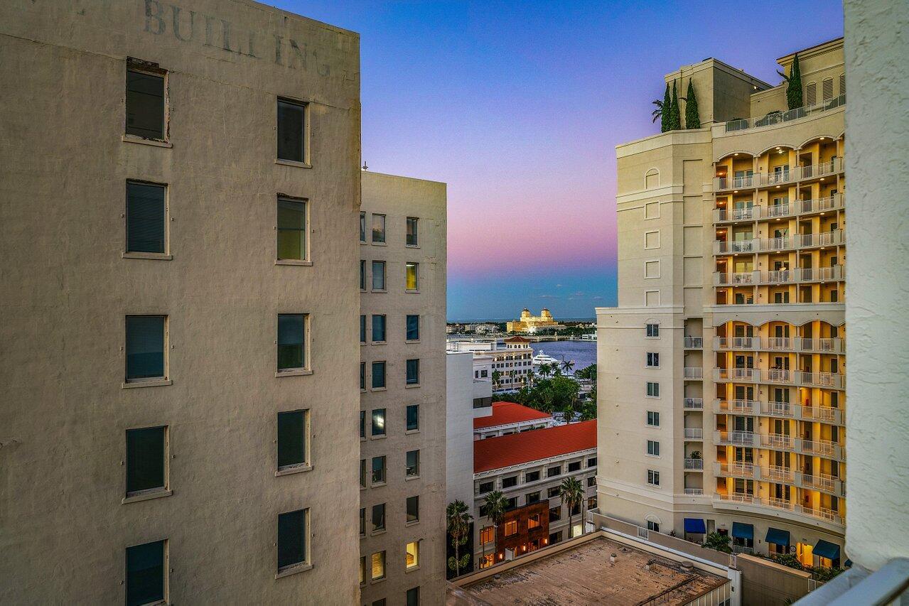 STRAND CONDO - Residential