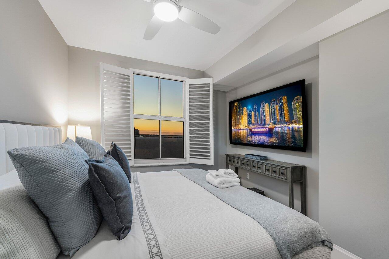 STRAND CONDO - Residential