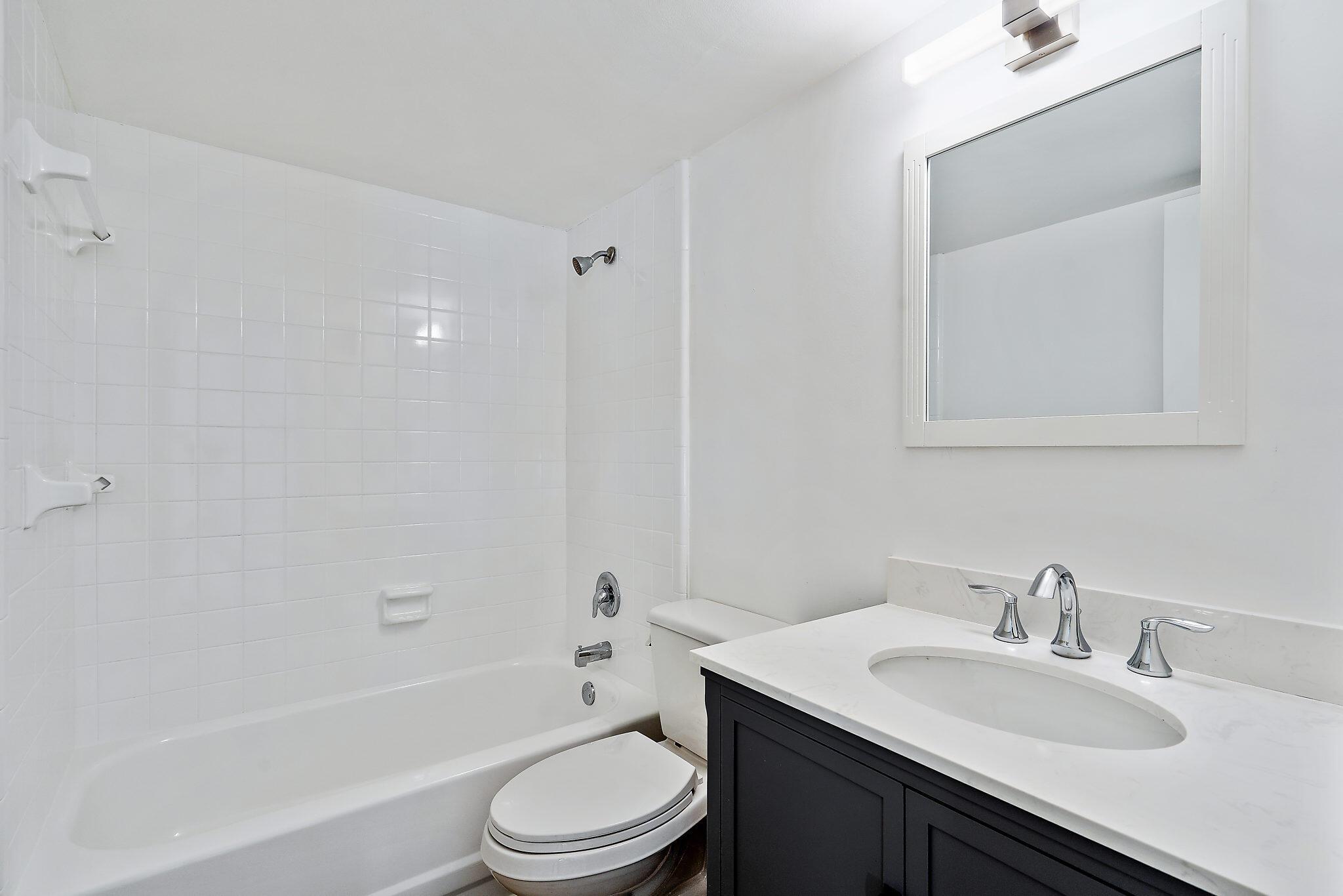 NORTH PALM BEACH VILLAGE - Residential Lease