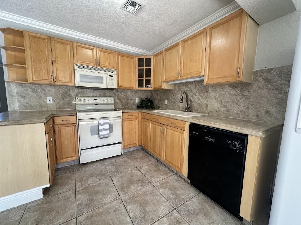 Meadowbrook 01 - Residential