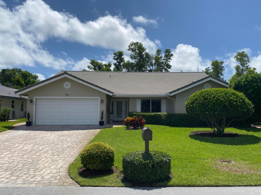 Fabulous opportunity to own a beautiful 3 Bed, 2.5 Bath plus Den home in the Seagate County Club at The Hamlet. Membership optional! Just under 2500 SF. Tile throughout main living area. Spacious Master Suite with built-out closets & oversized Master Bath that includes Jacuzzi Tub, Frameless Glass Shower & Dual Sinks. Large covered Patio with an extremely private backyard with no homes behind you. Washer, Dryer, Refrigerator & Cooktop new in 2018. 10 Ton Carrier A/C unit new in 2014. Dishwasher & Hot Water Heater new in 2008. Newer Roof. All Windows & Exterior Doors were upgraded to Impact Glass. Entire electrical wiring system was replaced. Private Community Pool & Clubhouse with Billiards & Gym across the street with Exclusive use for the 25 homes in Fox Hollow subdivision of The Hamlet.