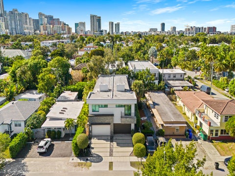 Tiny photo for 315 NE 15th Avenue, Fort Lauderdale, FL 33301 (MLS # B26053070)