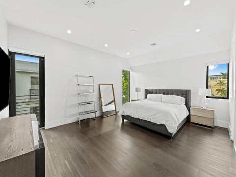 Tiny photo for 315 NE 15th Avenue, Fort Lauderdale, FL 33301 (MLS # B26053070)