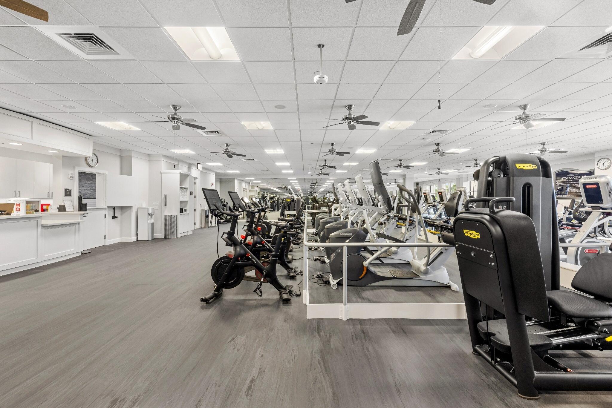 STEEPLE CHASE - Residential