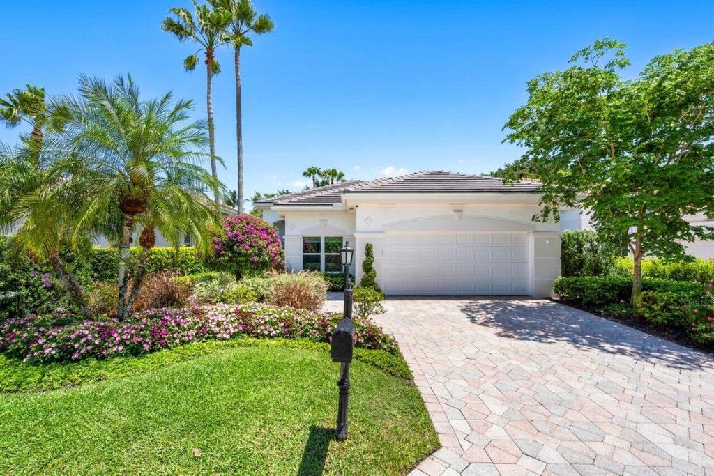 Photo of 270 Isle Way, Palm Beach Gardens, FL 33418 (MLS # R10986674)