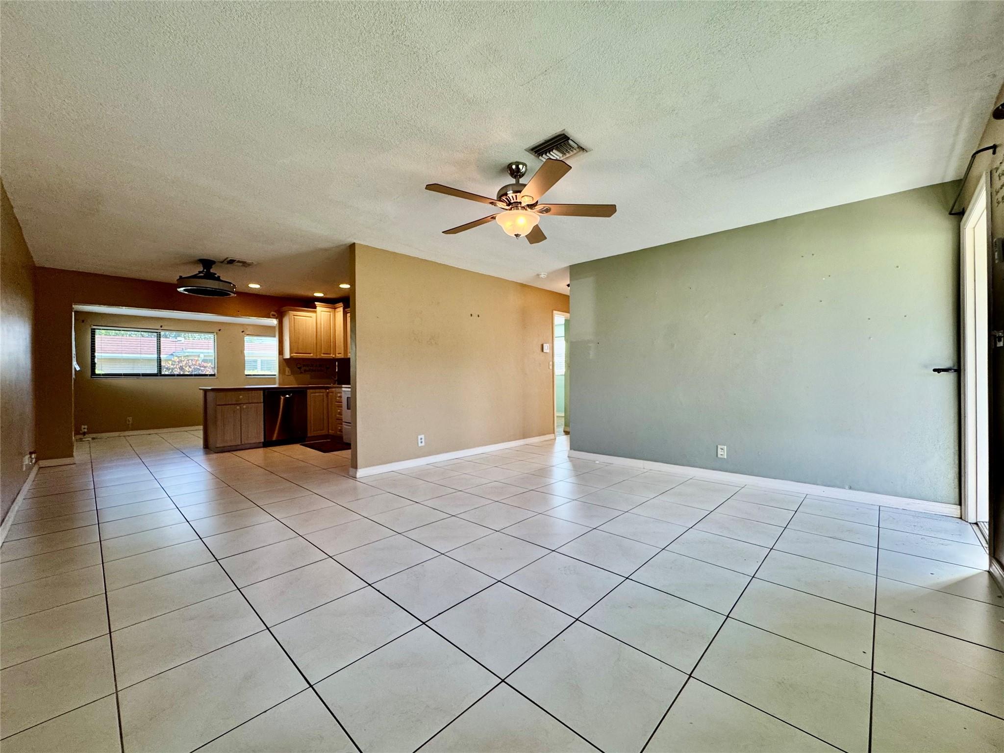 2713 NW 53rd St